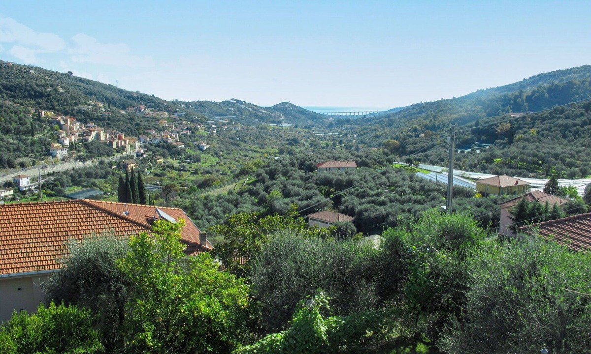 Dolcedo Apartment | Beautiful apartment for 10 people with private pool, WIFI, TV and patio