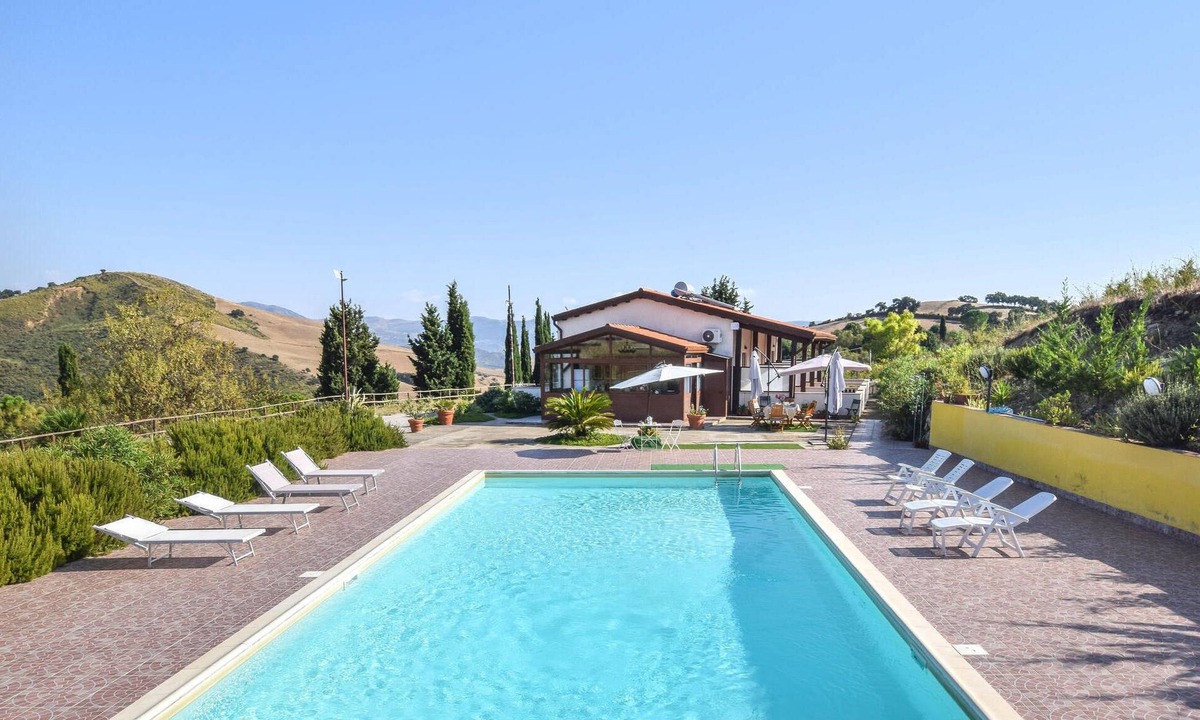Caccamo House | Beautiful home in Caccamo
