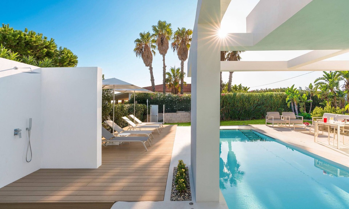 Punta Milocca Villa | Beautiful modern villa with private pool, just steps from the sea in Fanusa, Syracuse.
