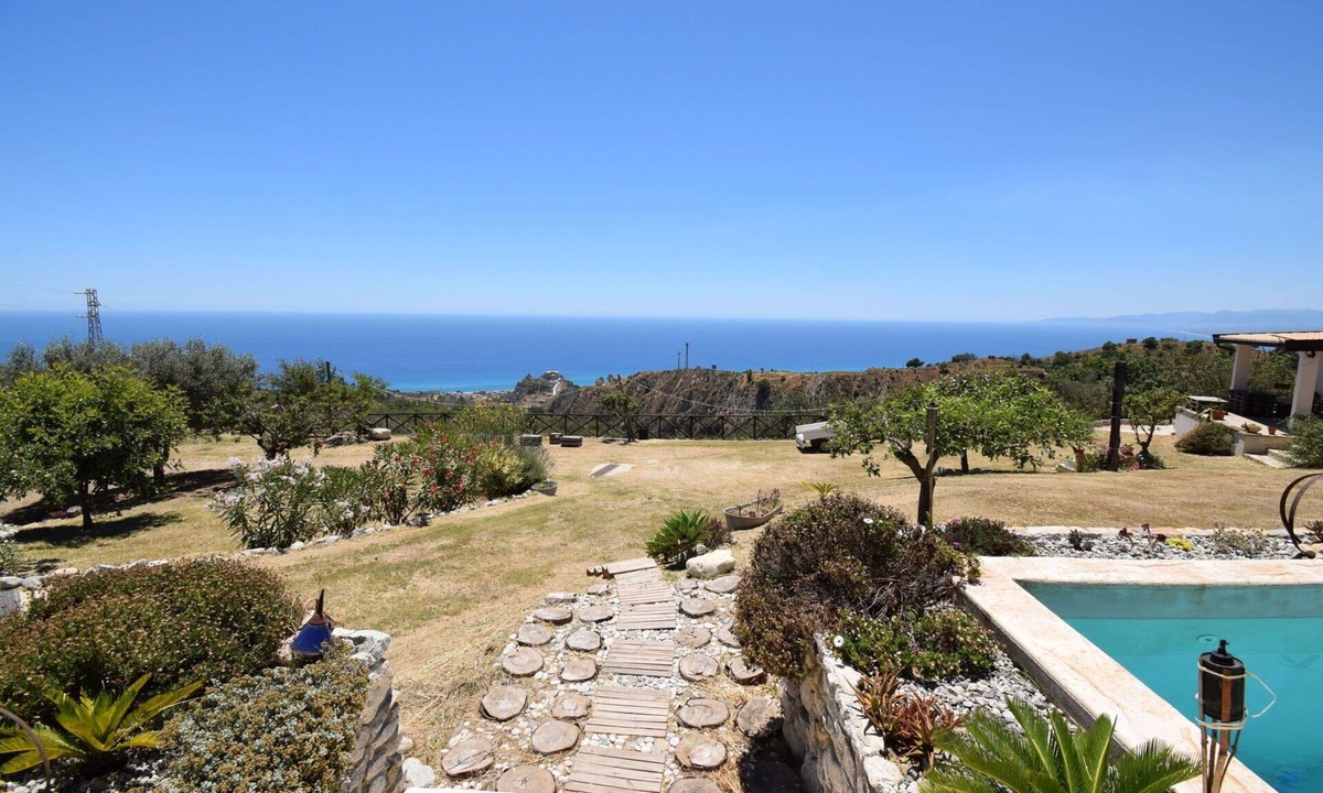 Roccella Jonica Villa | Beautiful private villa with private pool, A/C, WIFI, TV, patio, pets allowed and panoramic view