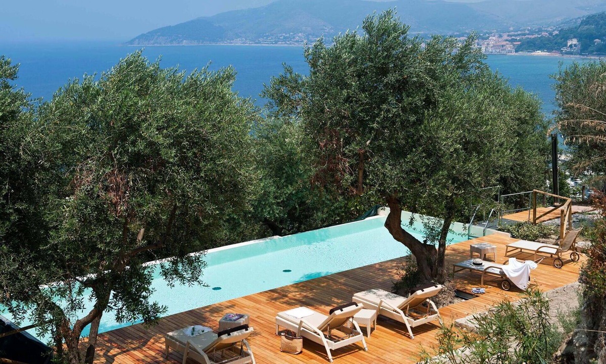 San Marco di Castellabate Villa | Beautiful private villa for 18 guests with A/C, WIFI, private pool, TV and terrace