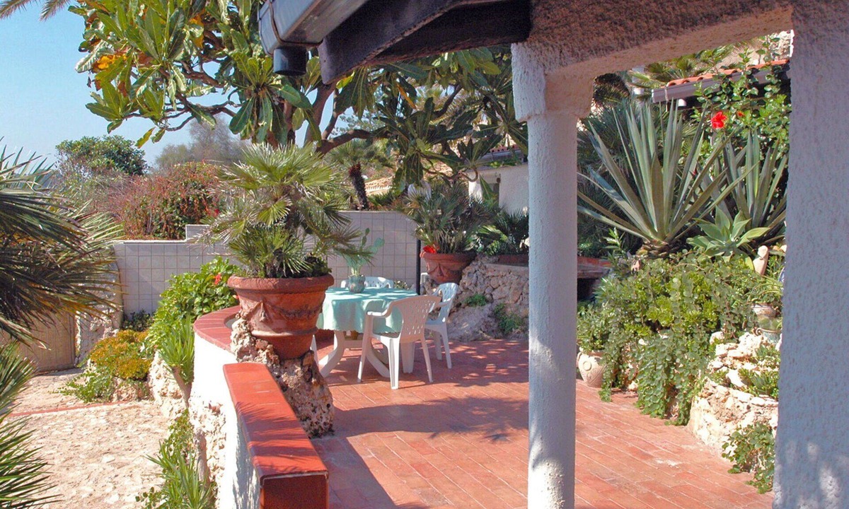 Fontane Bianche Villa | Beautiful private villa for 4 people with A/C, WIFI, TV, terrace and pets allowed