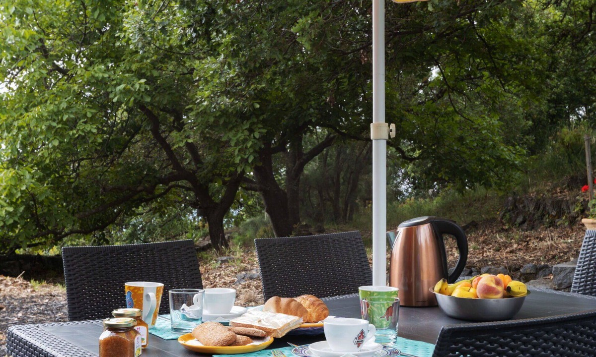 Zafferana Etnea House | Beautiful private villa for 6 people with WIFI, TV, terrace and pets allowed