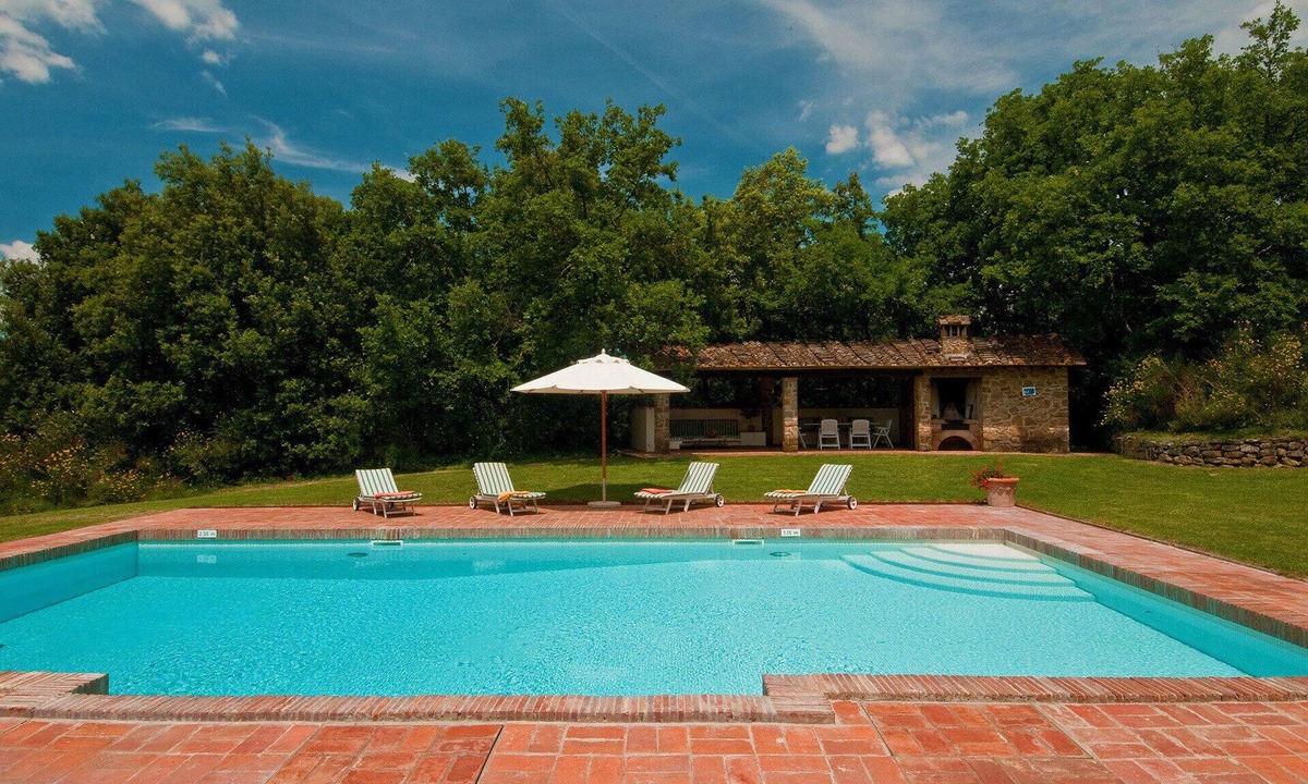 Lucignano Villa | Beautiful Tuscan Villa, pool, A/C, patio, great location!