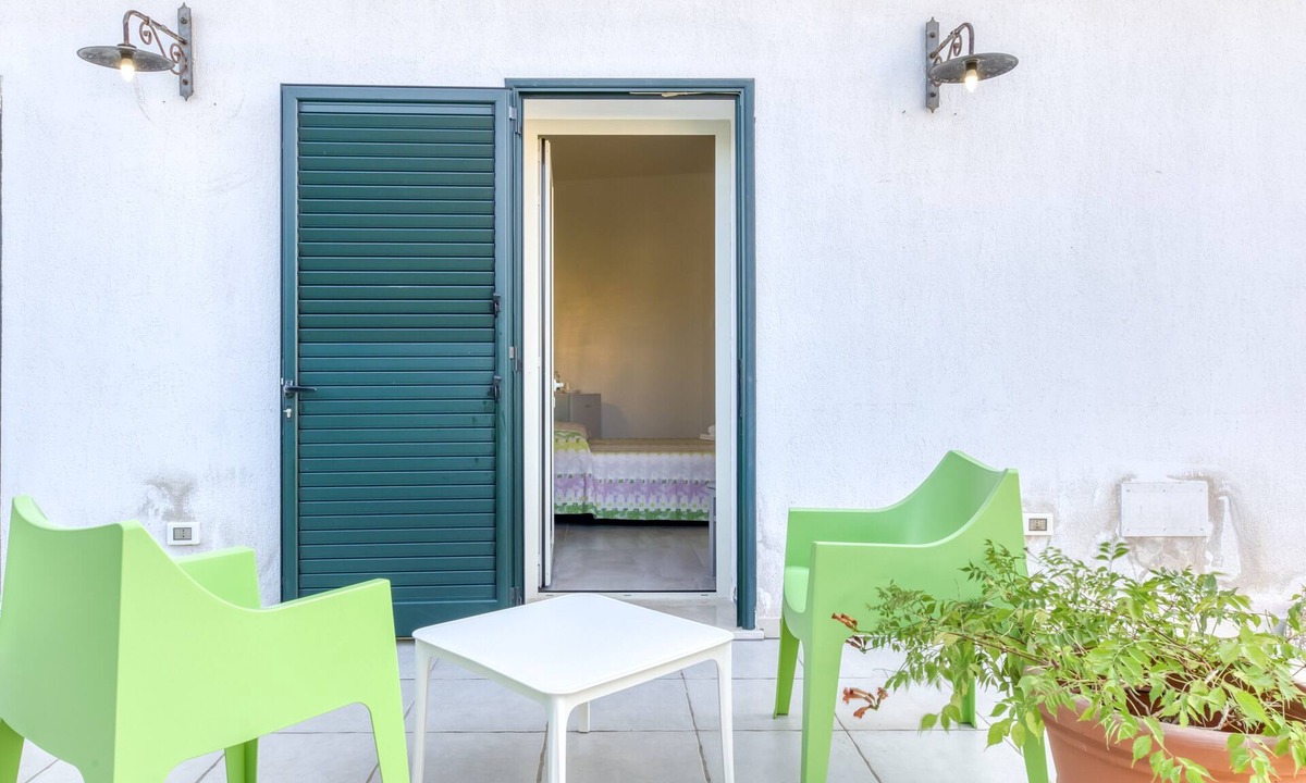 Salve Bed & Breakfast | Bed and Breakfast 'Tallyho Elleboro' with Shared Terrace, Wi-Fi and Air Conditioning