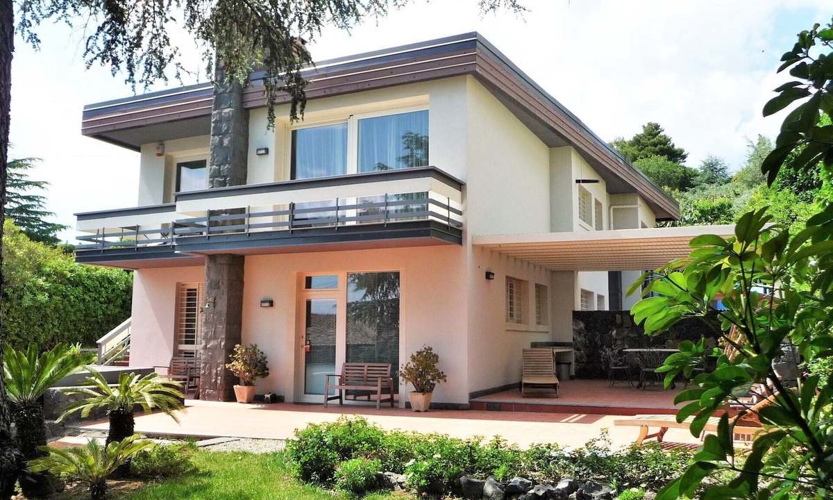 Trecastagni Villa | Belvilla by OYO Villa Vulcano