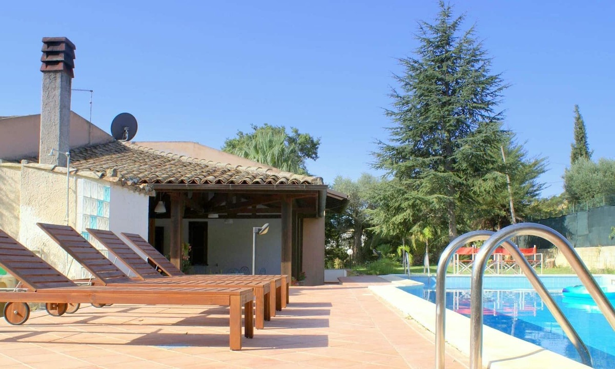 Caltagirone Villa | Belvilla by OYO Villa in Caltagirone