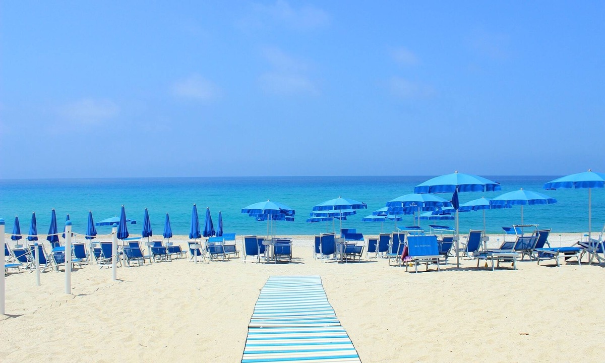 Marina di Zambrone Hotel | Blu Tropical Resort