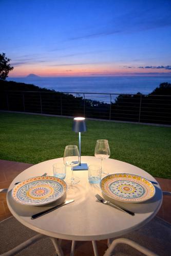 Drapia Apartment | BLUE APARTMENT in VILLA ANGISI