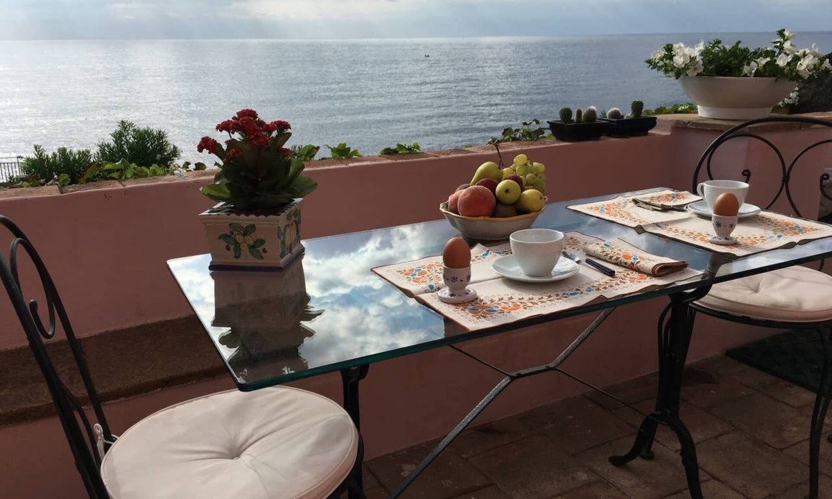 Santa Tecla Villa | BLUE SANTA TECLA Ancient residence overlooking the Ionian sea