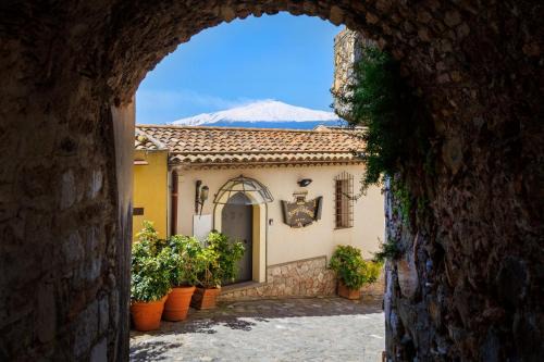 Castelmola House | Borgo Medievale