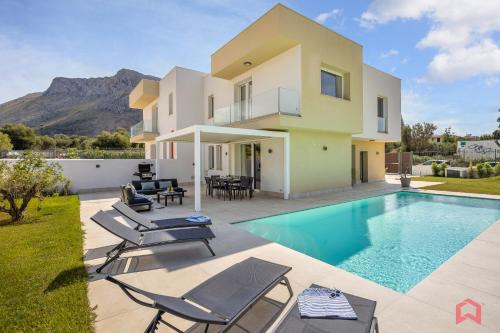 Terrasini Villa | Brand New Villa with Private Heated Pool