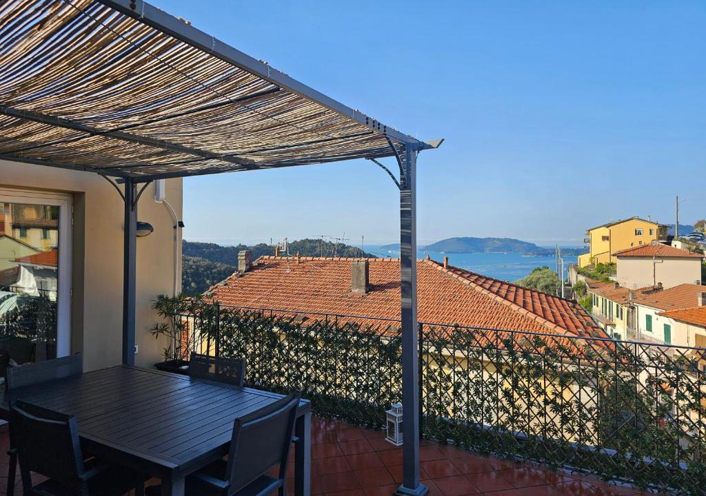 Pitelli Apartment | "Brezza Marina" con terrazza vista mare