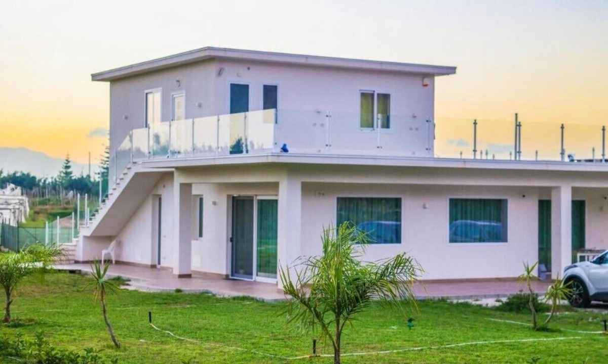 Partinico Condo | Ca' del Re Holiday - Sun, Coral and Marine apartments