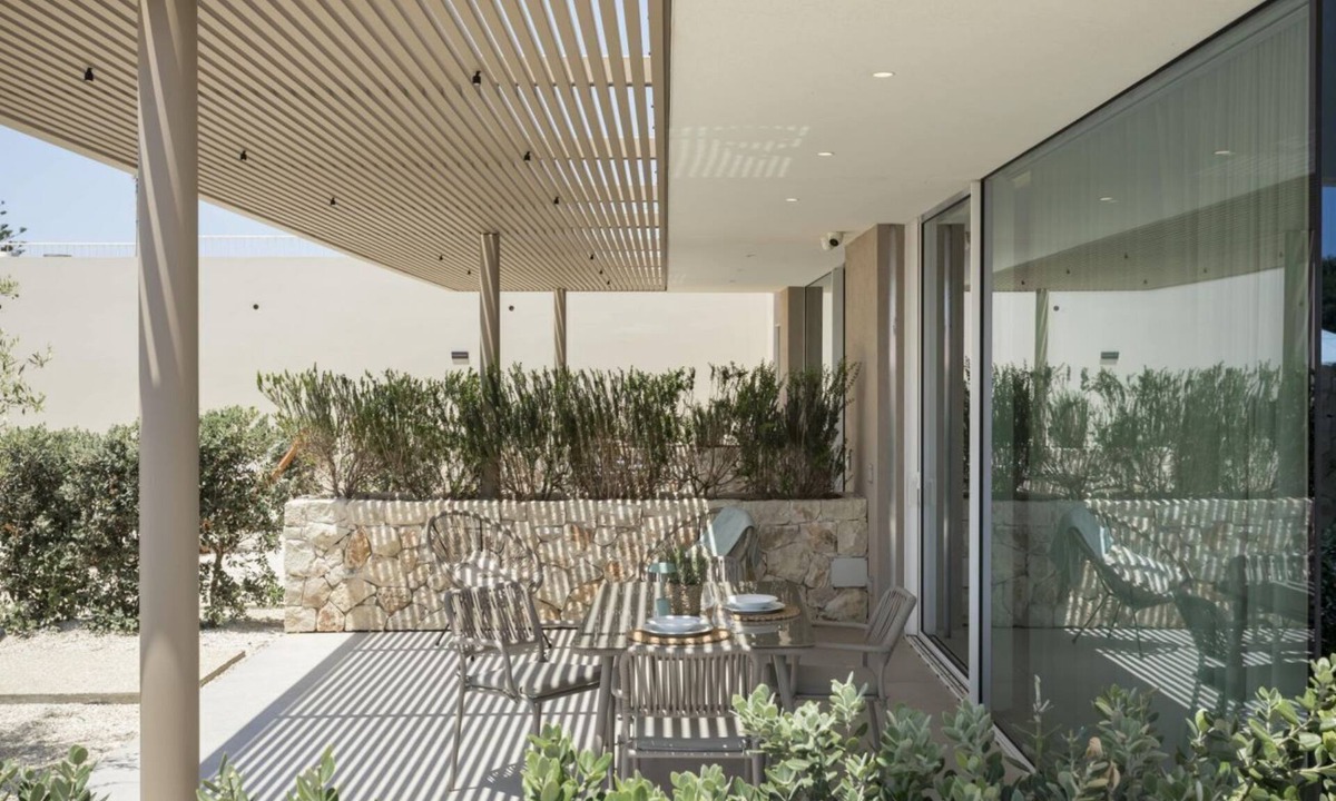 Granelli Apartment | Cala Theresia, Nisi - Sea front apartment