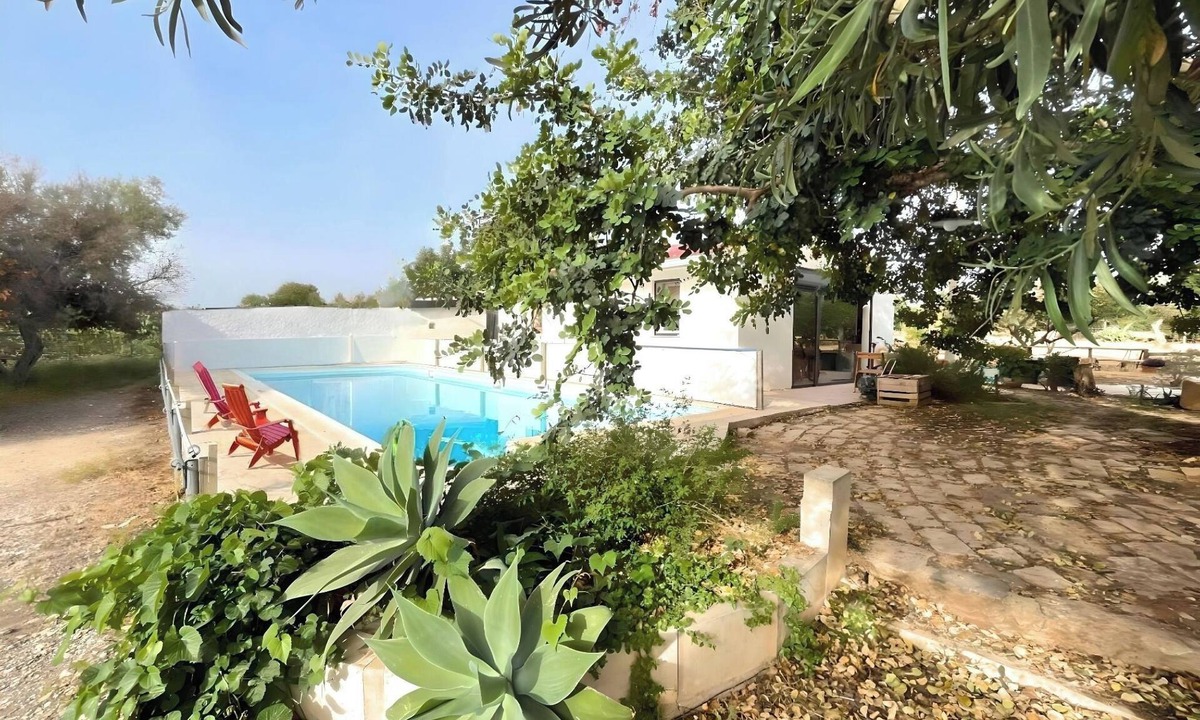 Santa Croce Camerina House | Carob House - Large 3-Bedroom Villa with Pool, peaceful Countryside near the Sea
