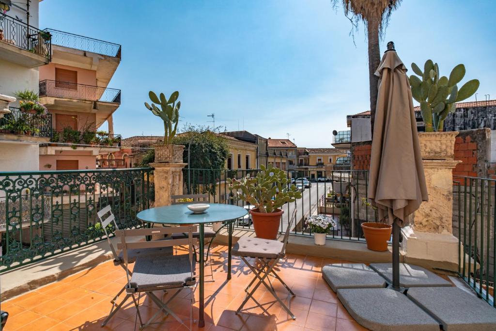 Fiumefreddo di Sicilia Apartment | Casa Ciumifriddu