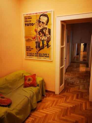 Historical Center Apartment | Casa Cupiello Via Chiaia - Casa Vacanze ad uso Esclusivo