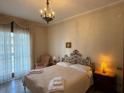 Rione Alto Apartment | Casa di Pietrina - Large Apartment