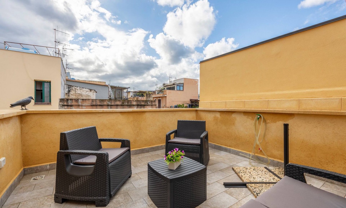 Isola delle Femmine House | Casa Lucid'amare Relaxation with Private Terrace, Wi-Fi & Air Conditioning