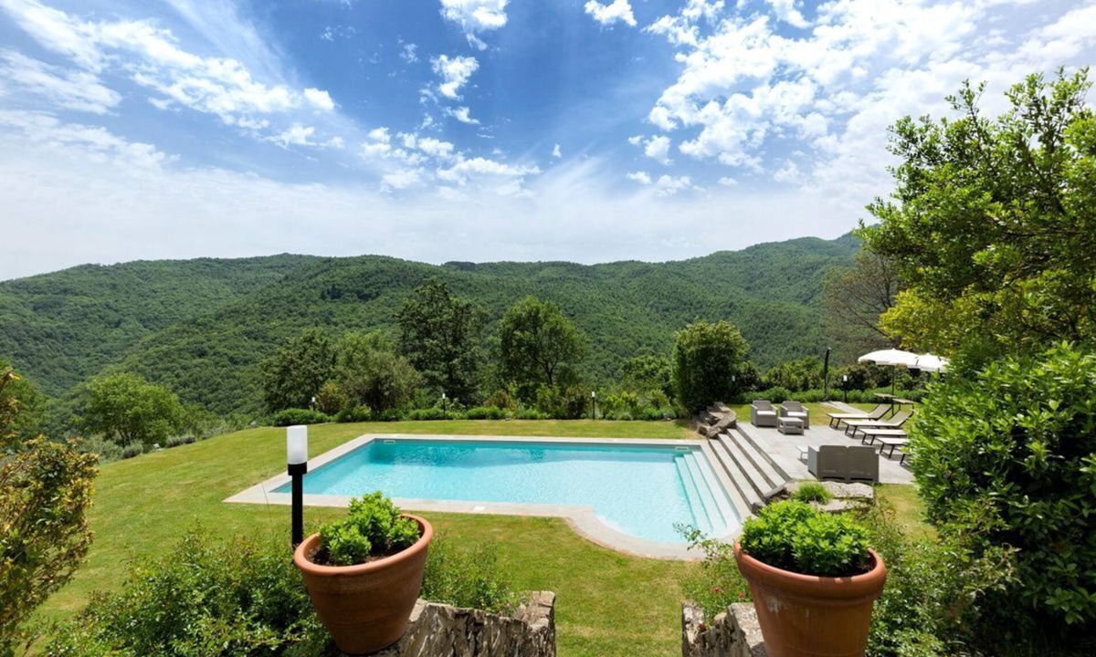 Pieve di Chio Villa | Casa Quintieri - Eight Bedroom Villa, Sleeps 16