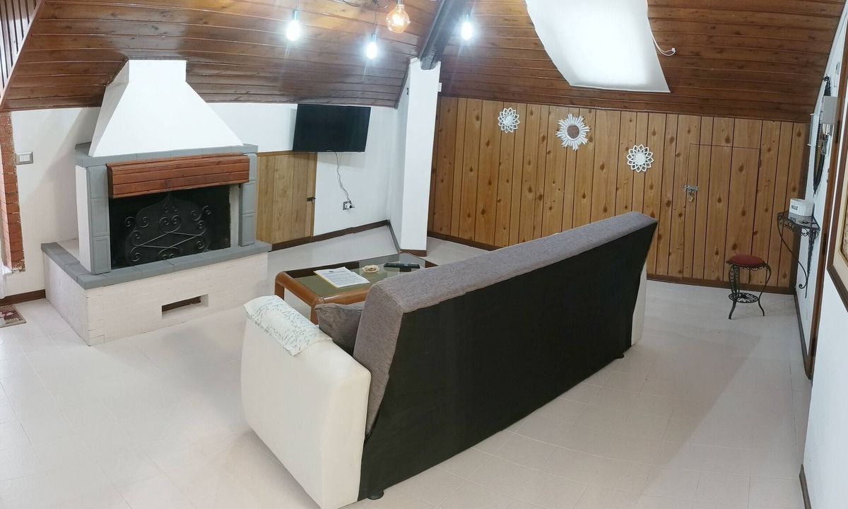 Gravina di Catania Apartment | Casa Reale locazione affitti brevi per coppia, amici e famiglia.
