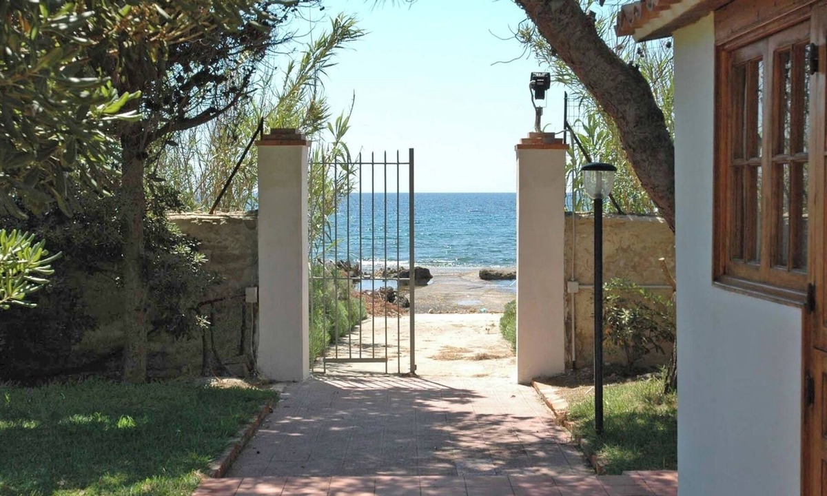 Punta Milocca House | Casa Scoglio - Seafront Retreat near Syracuse, Sicily
