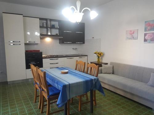 San Lazzaro Apartment | Casa Vacanza Xenia-Appartamento Emilio