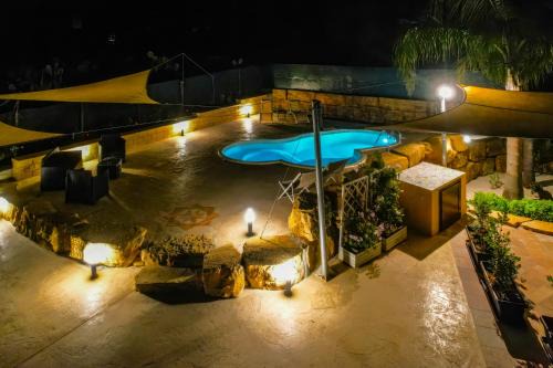 Ummari Apartment | Casale Sammartano - Appartamenti con piscina comune