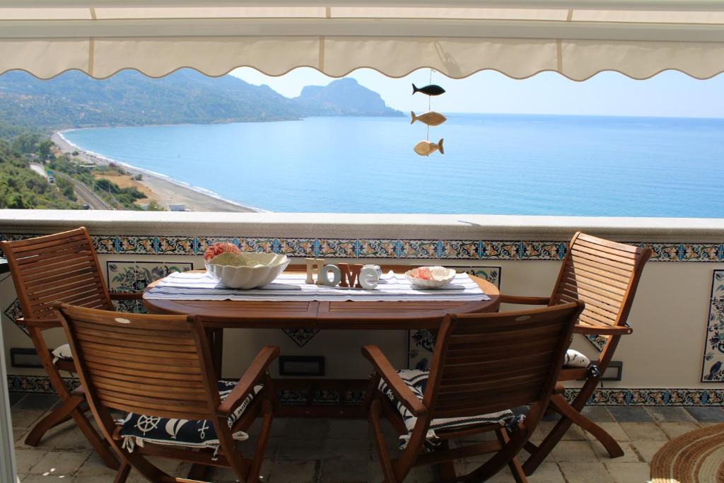 Sant'Ambrogio Apartment | Cefalù seaside suite
