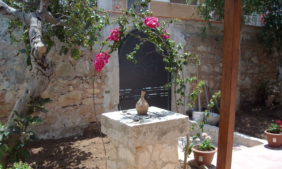 Marina di Ragusa Villa | Central small villa near the sea and the square