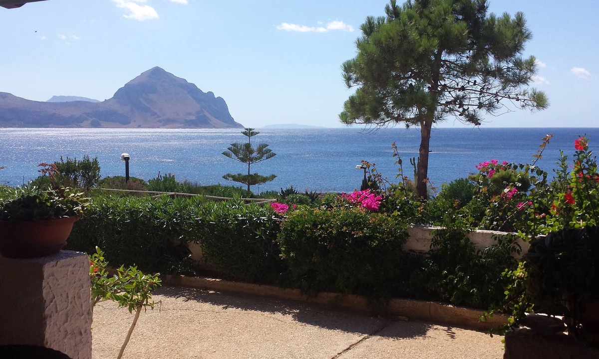 Macari House | Chalet in Makari very close to the sea with wonderful sunsets.