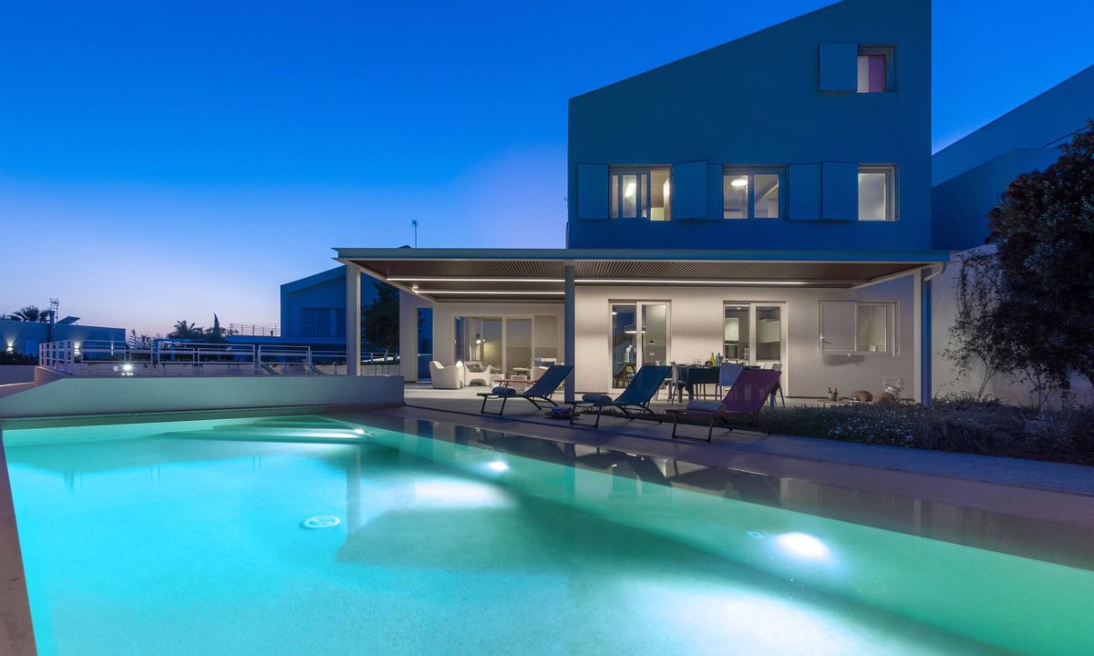 Marina di Ragusa Villa | Charming modern sea view villa with swimming pool.