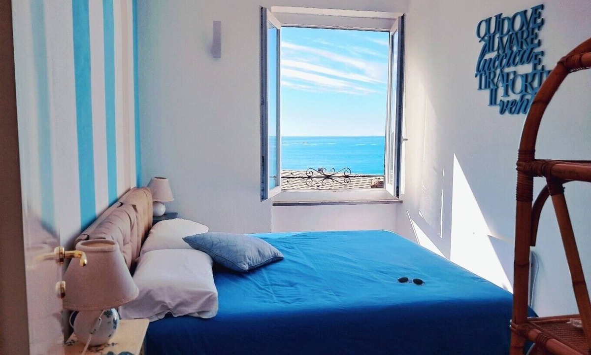 Riomaggiore Apartment | Charming sea view apartment for families, with sky tv