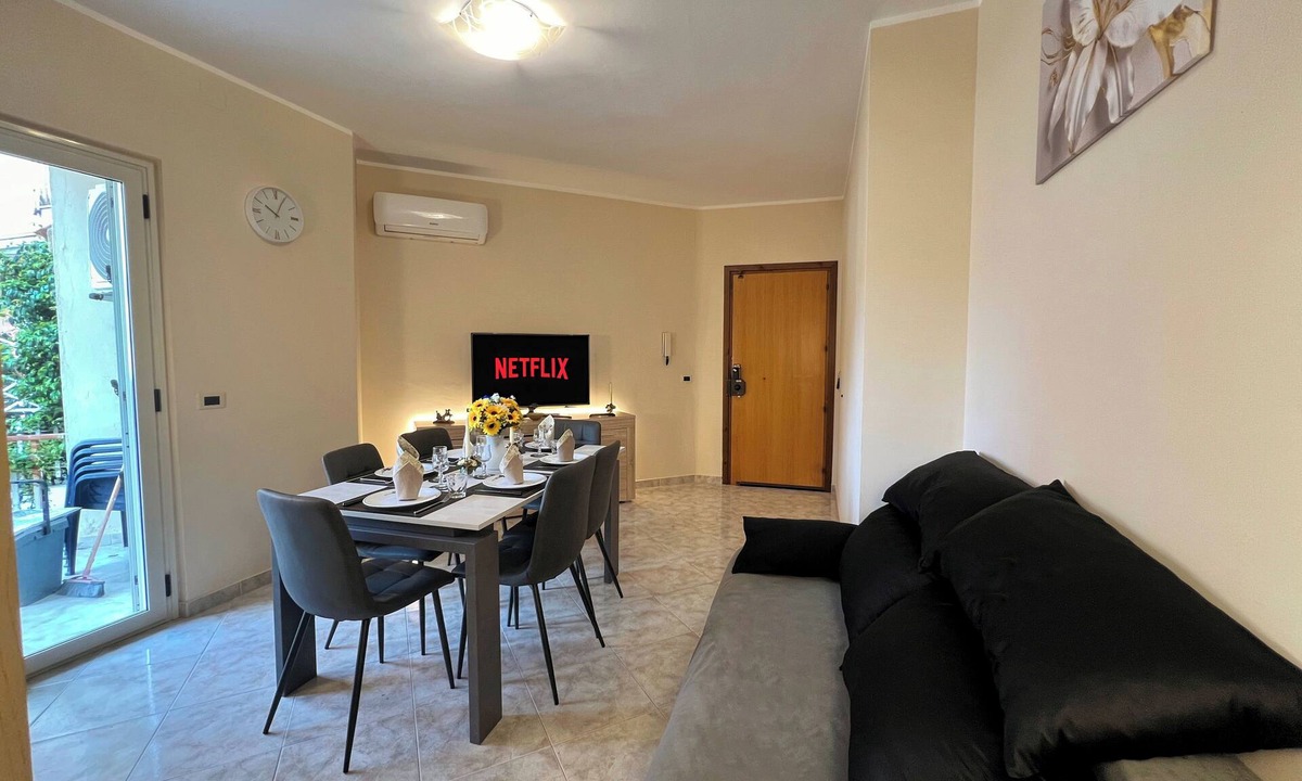 Nocera Scalo Apartment | Comfort+ Apartment Shuttle Beach Garden WiFi AirCondition FreeParking