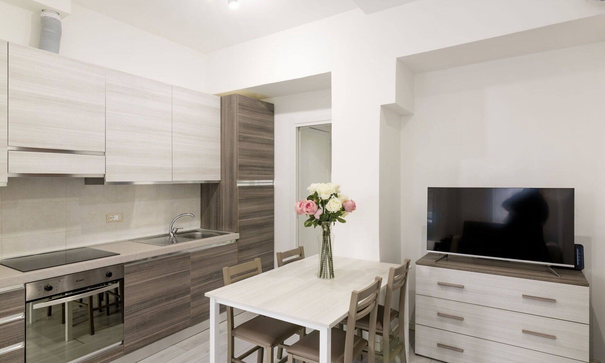 Garbatella Apartment | Cosy apartment for 4 people with A/C, WIFI and TV