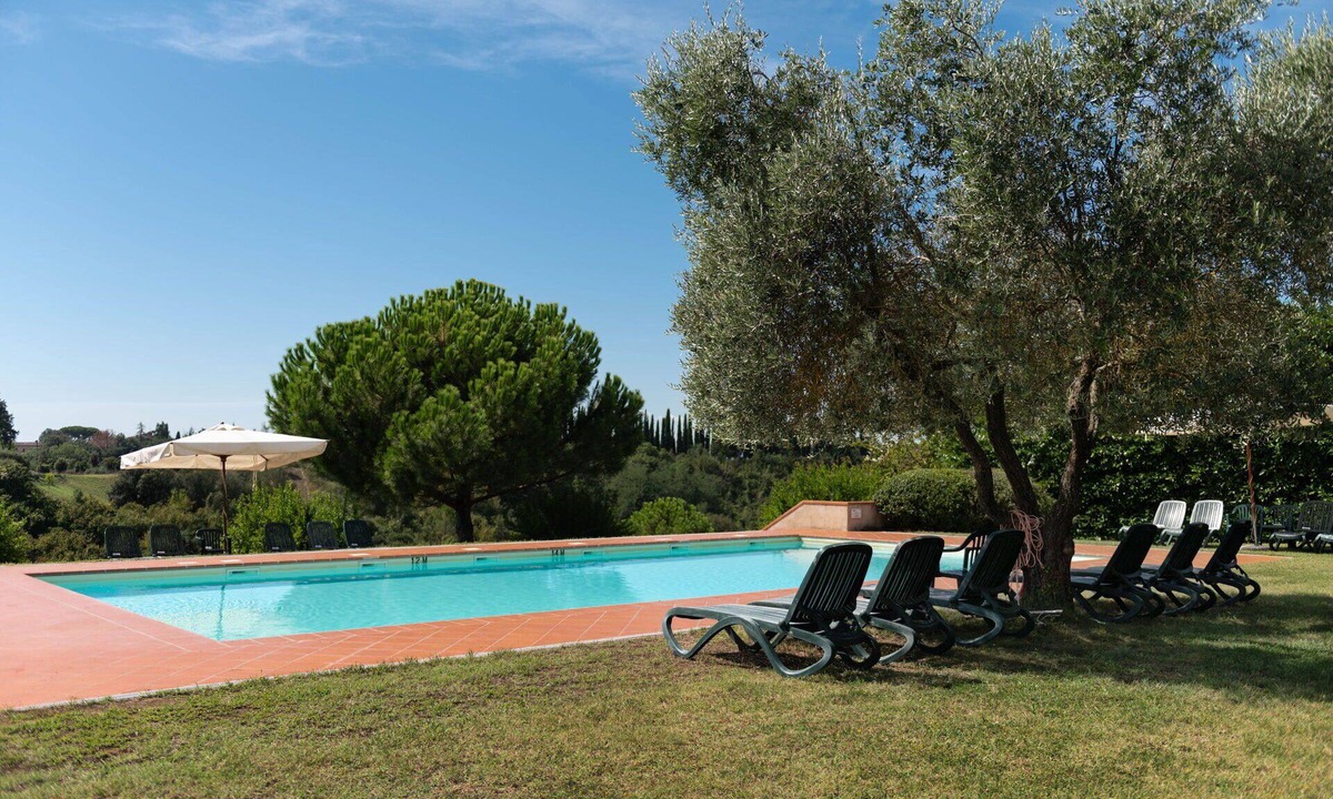 Siena Apartment | Cosy apartment for 8 guests with pool, hot tub, WIFI and pets allowed