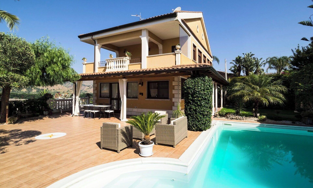 Trappitello Villa | Cosy villa with private pool and superb view