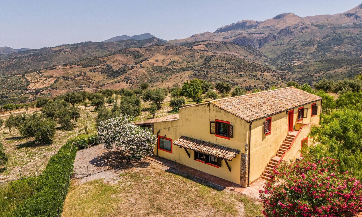Collesano Apartment | Cozy apartment in Collesano (PA)