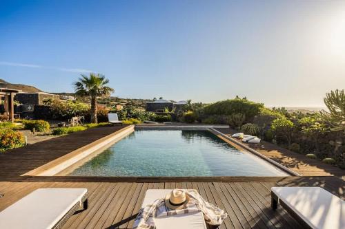 Pantelleria House | Dammuso Luna - Piscina Privata con Vista Mare