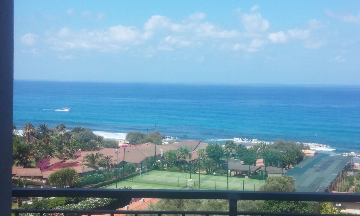 Ricadi Apartment | Delightful apartment 200 meters from the sea and with private access to the beach