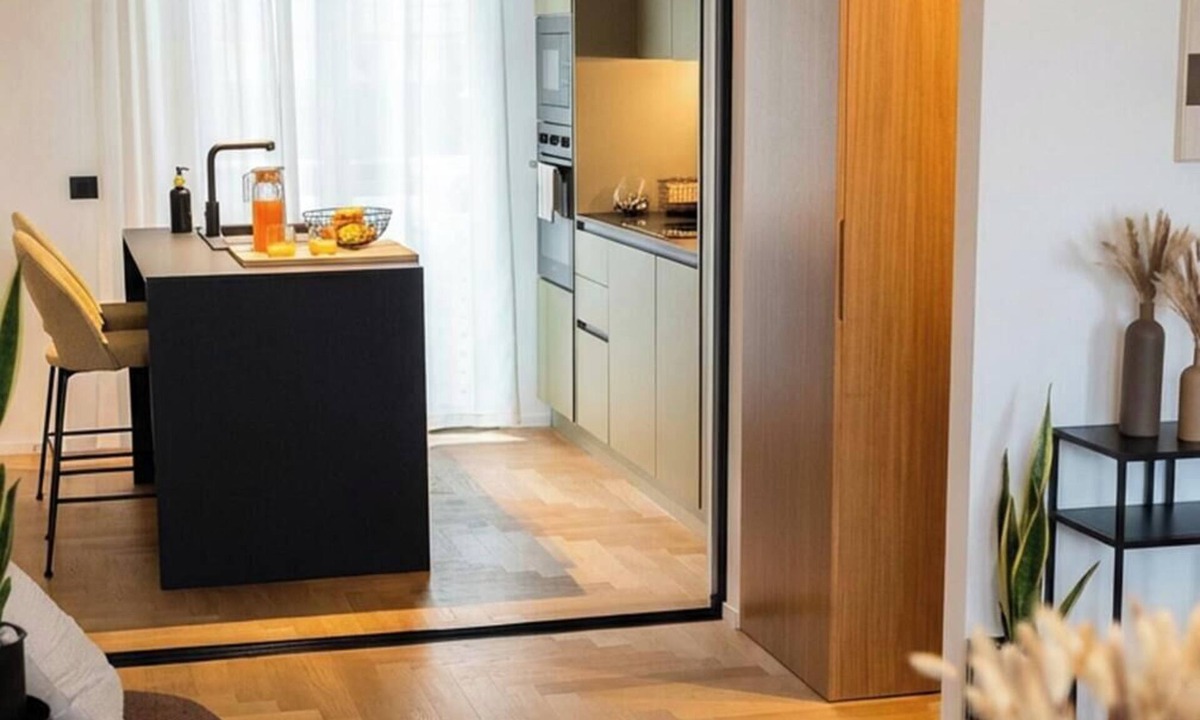 Cefalu Apartment | Designer Apartment with Free Parking