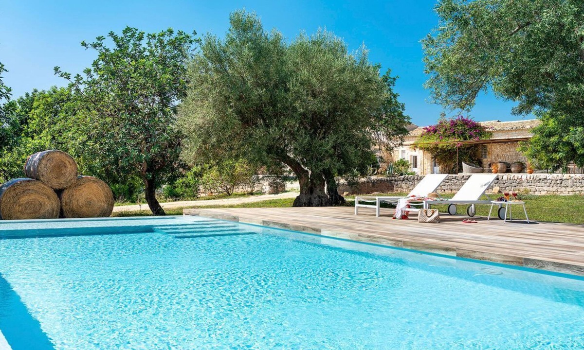 Scicli Villa | Dimora Di Penne - Six Bedroom Villa, Sleeps 12