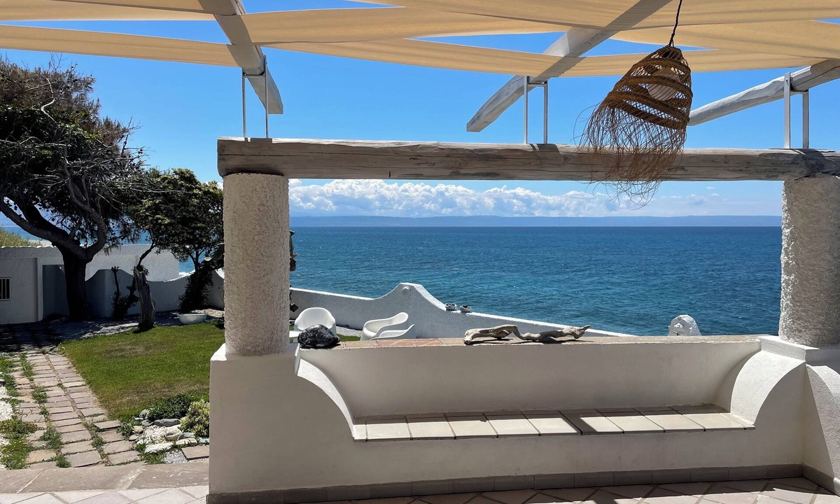 Gizzeria Villa | Directly facing the sea with private garden and direct access to the sea