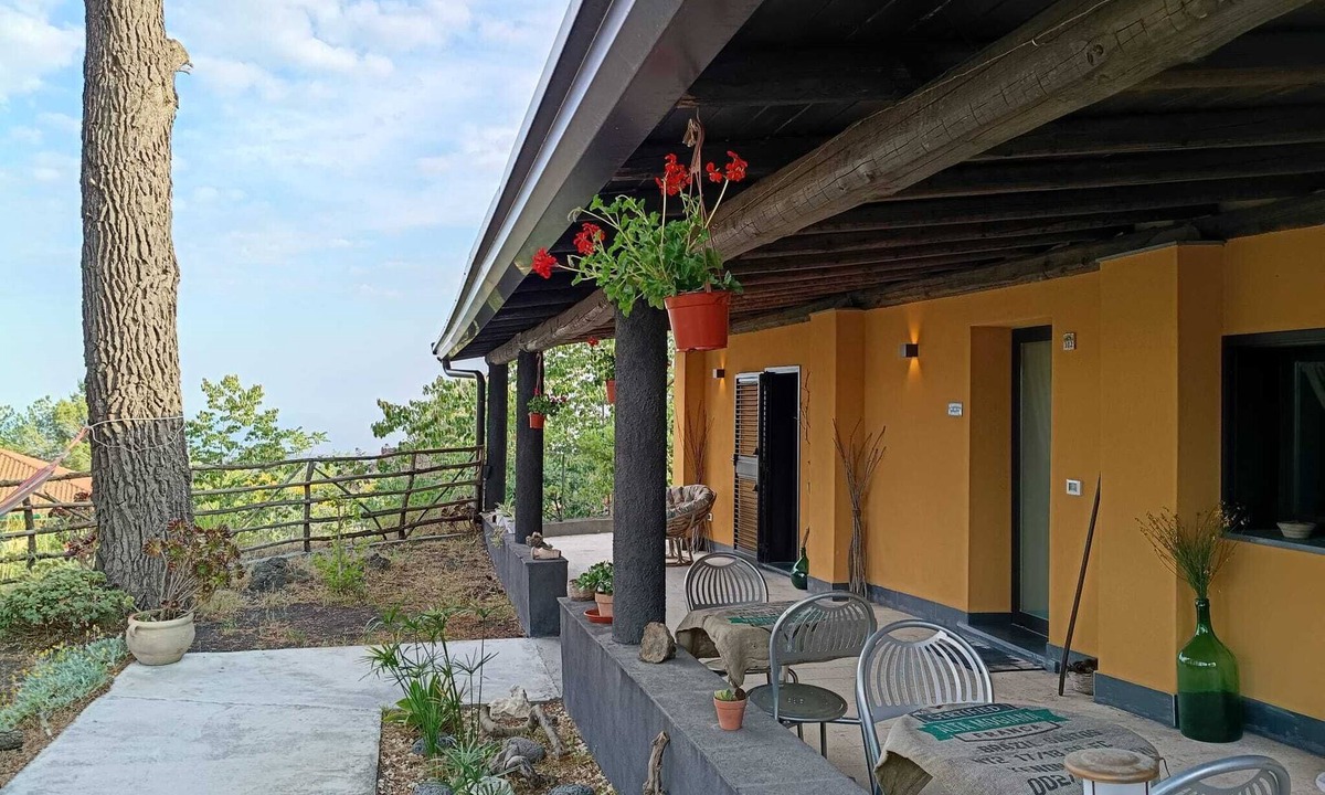 Nicolosi Ski Chalet | Etna Country Home! A relaxing retreat surrounded by nature