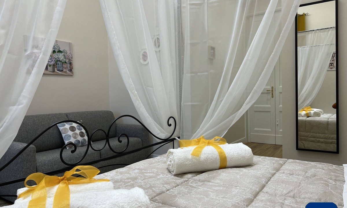 Acireale Apartment | Families, groups of friends, looking for a comfortable apartment in the Acese Baroque