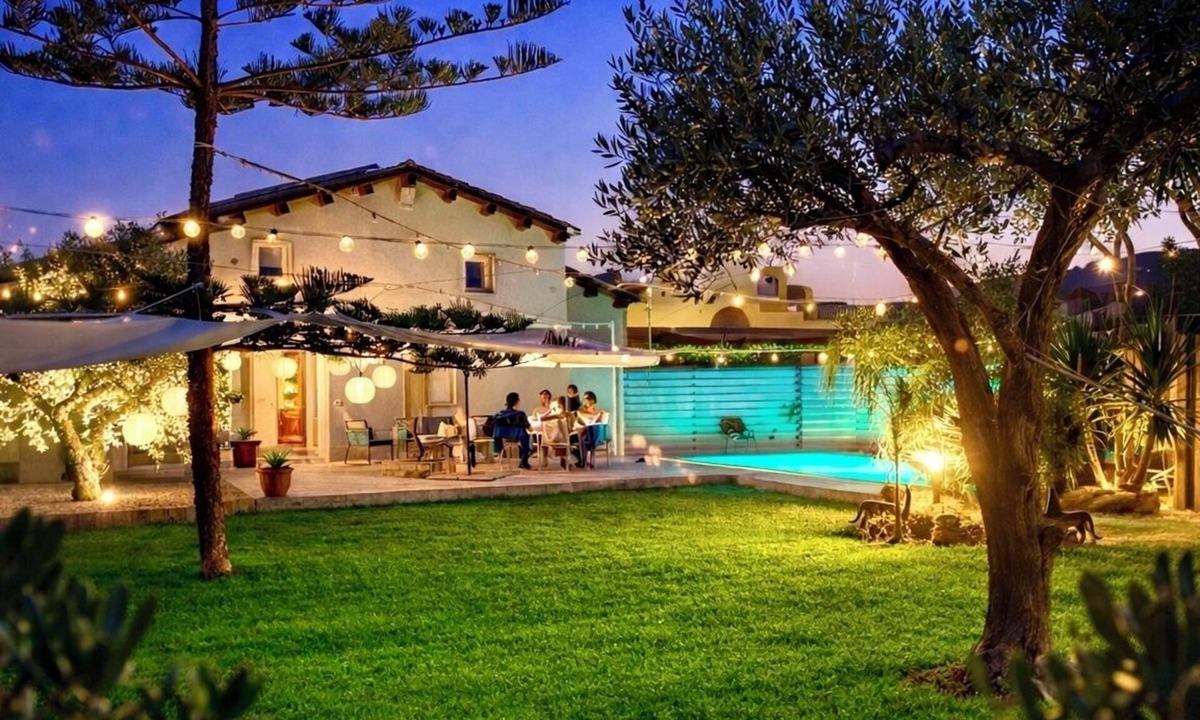 Chiusa di Carlo Villa | Family Friendly Sicilian Escape.Private Saltwater Pool, Garden & Beaches Nearby