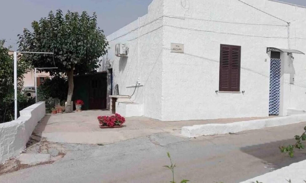 Custonaci Apartment | Garden villa – your relaxed base to explore West Sicily