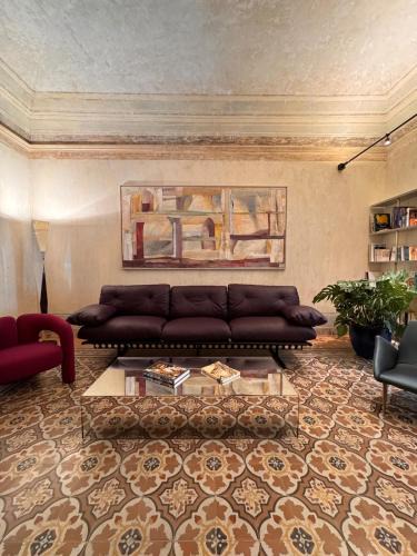 Borgo Vecchio Apartment | Gilded Age Luxury dream apartment historic center
