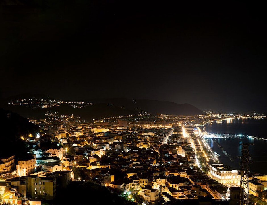 Historical Downtown Salerno Hotel | Glam House